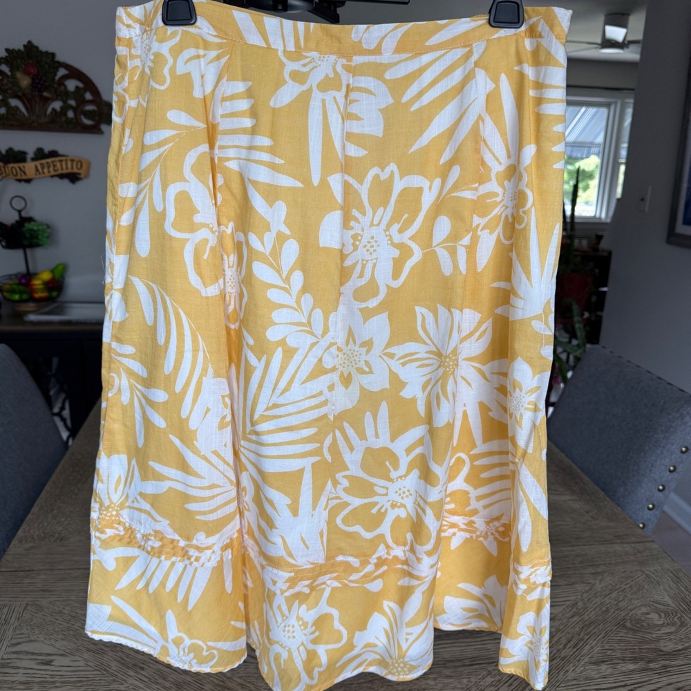 Chicos Yellow White Floral Cotton Skirt Size 2 Tropical A-Line Lined Large